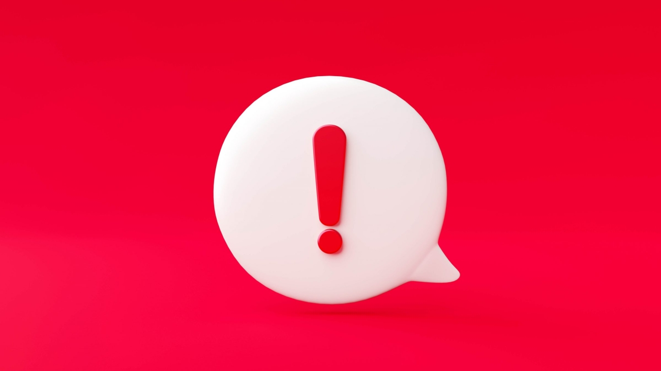 Red danger alert notification reminder icon chat message bubble symbol background 3d illustration